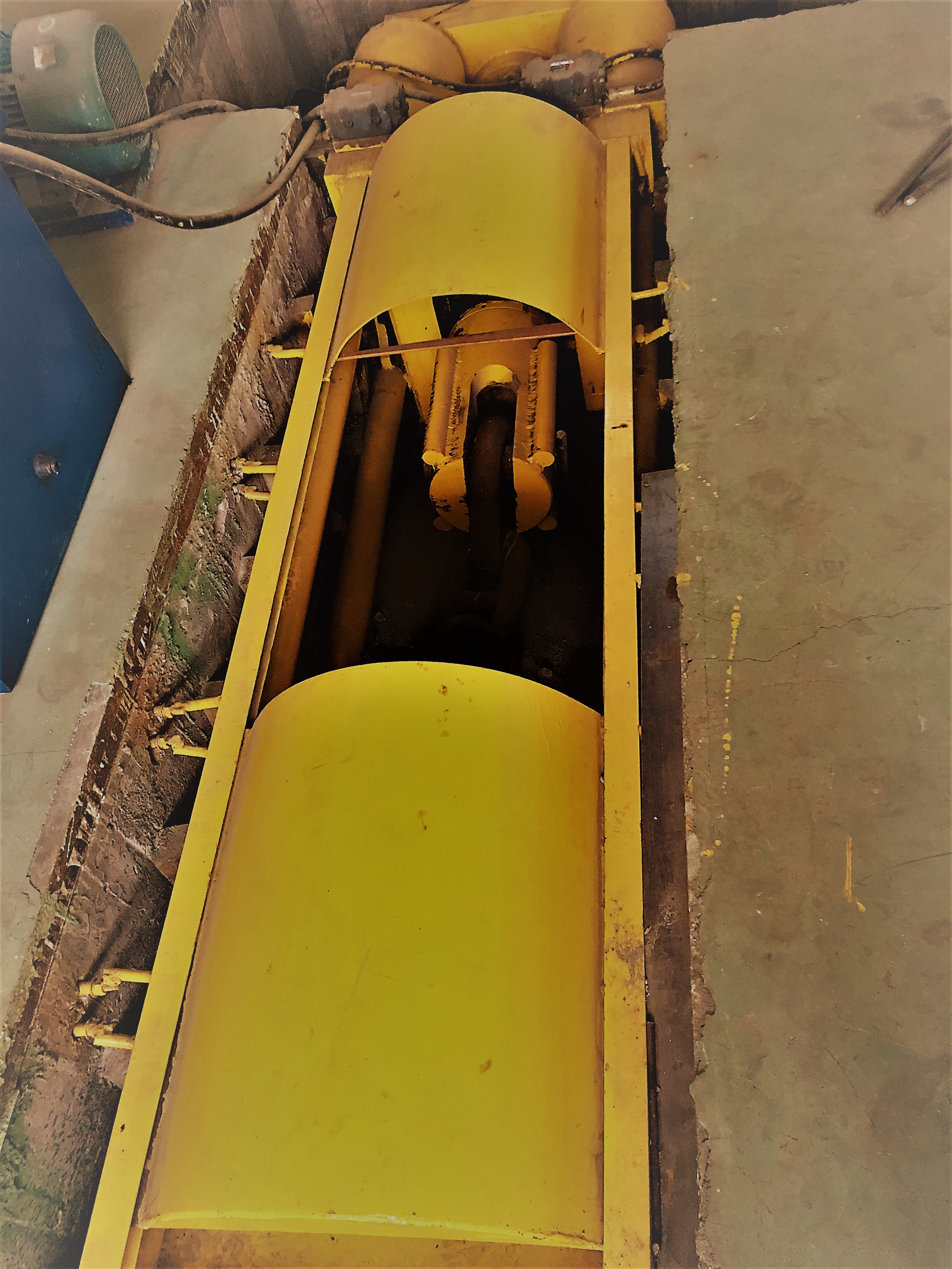 FACTORY PHOTO 4